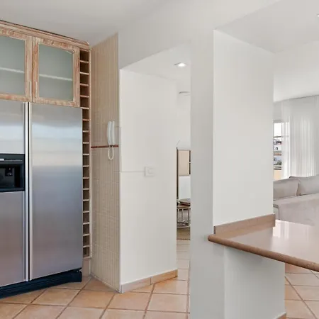 Obsidian Canarysol Apartment